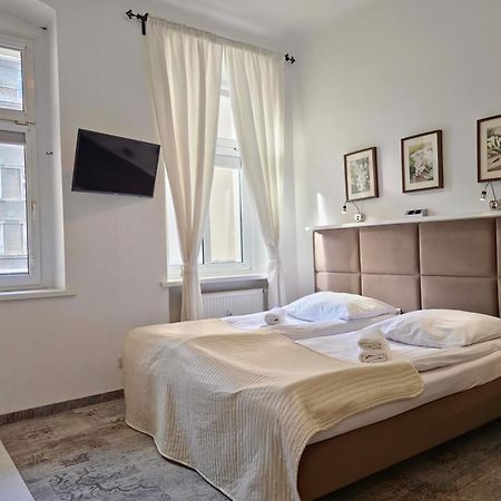 Apartamenty Velvet พอซนาน ภายนอก รูปภาพ